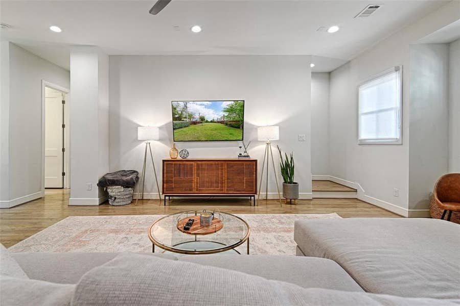 Property photo for 5089 Gaston Avenue, #1002, Dallas, TX