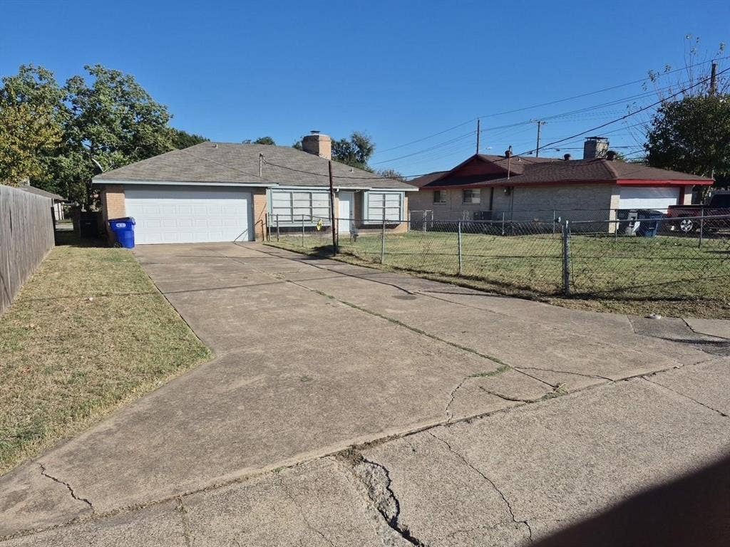 2705 Tanglewood Drive, Lancaster, TX 75134 Additional content