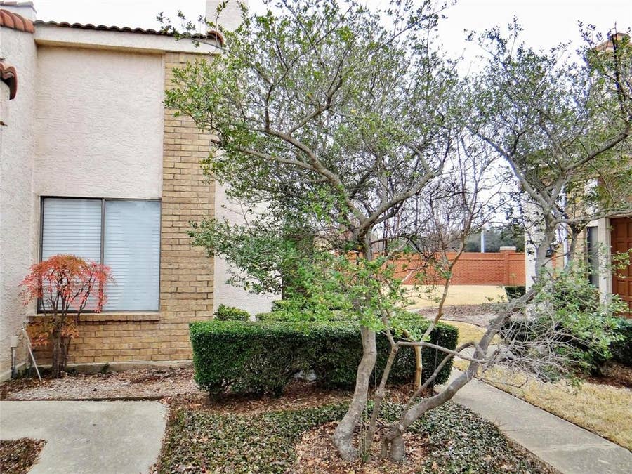 Property photo for 517 Ranch Trail, #127, Irving, TX