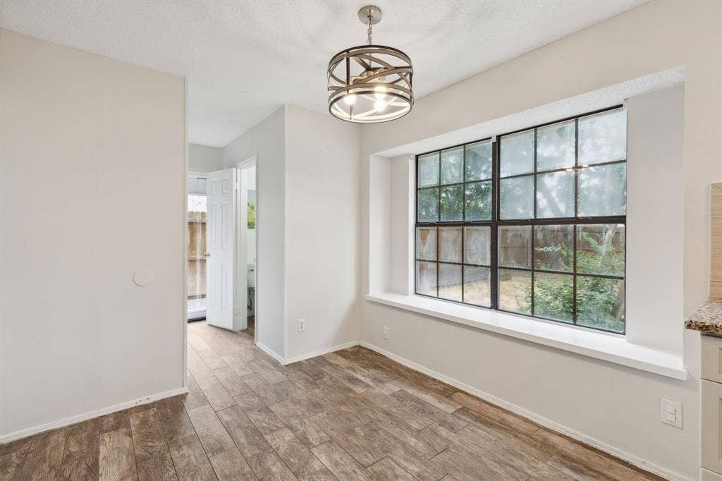2020 Crestmeadow Street, Denton, TX 76207 2020 Crestmeadow Street, Denton, TX 76207