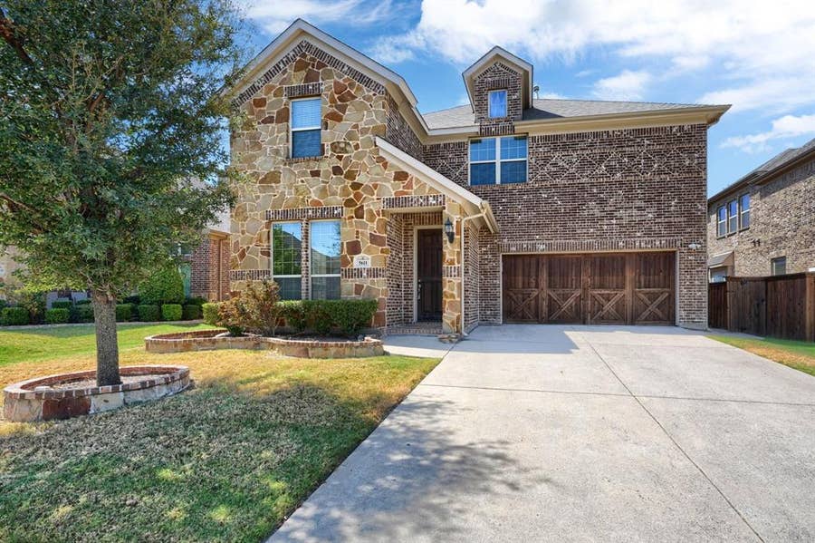 Property photo for 5611 Lightfoot Lane, Frisco, TX