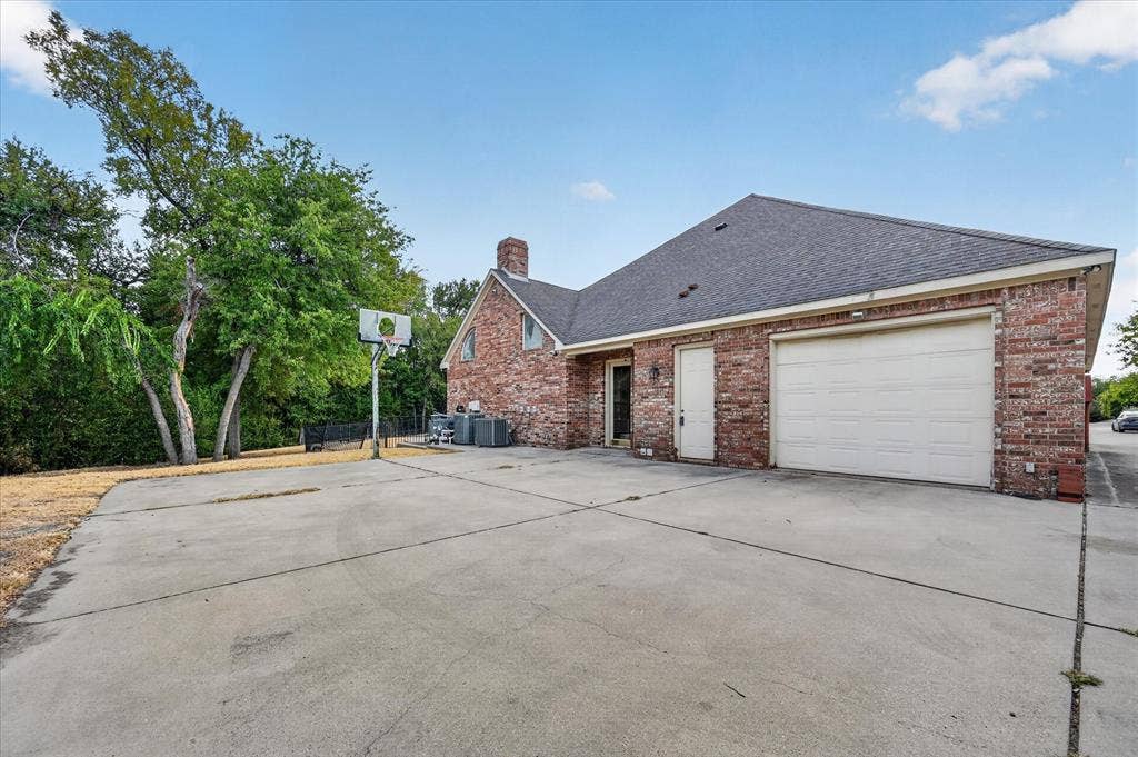 7007 Spanky Branch Court, Dallas, TX 75248 7007 Spanky Branch Court, Dallas, TX 75248