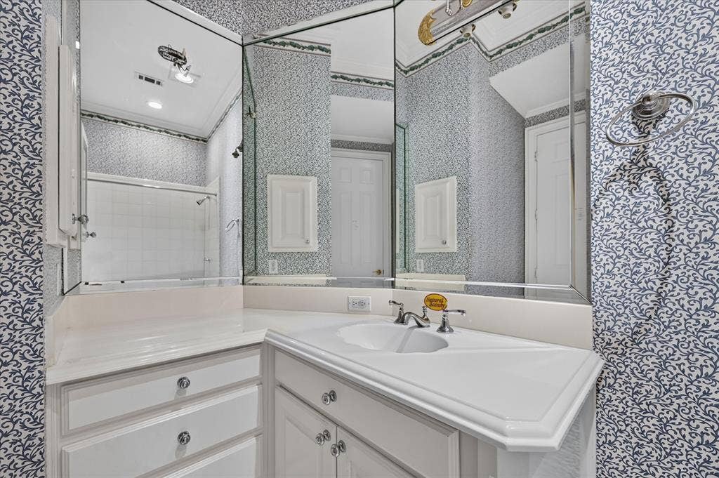 7007 Spanky Branch Court, Dallas, TX 75248 7007 Spanky Branch Court, Dallas, TX 75248