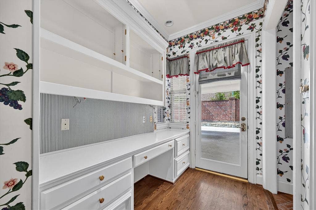 7007 Spanky Branch Court, Dallas, TX 75248 7007 Spanky Branch Court, Dallas, TX 75248