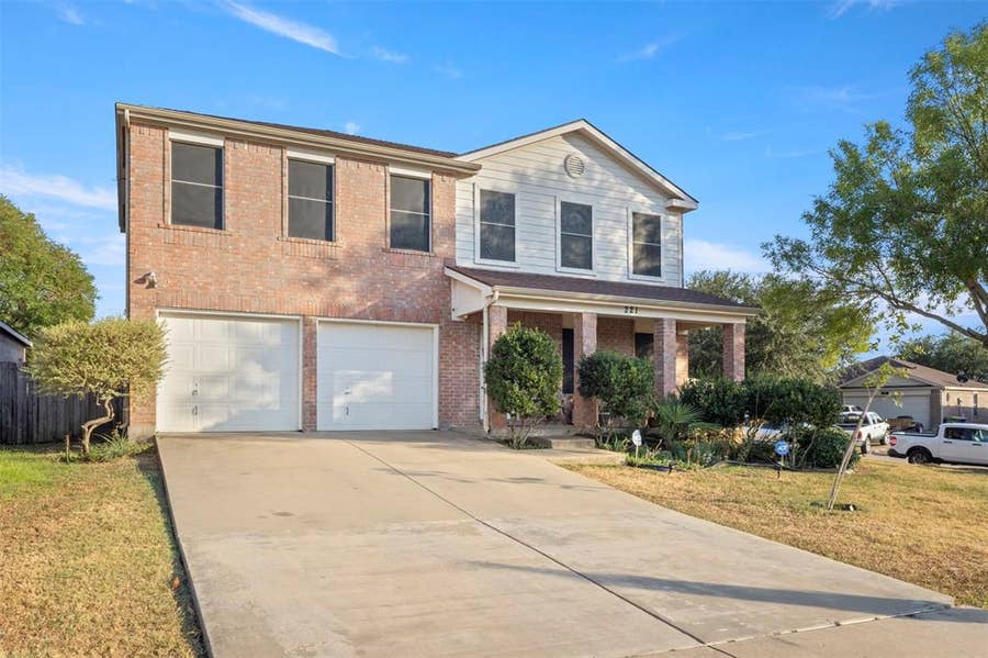 Property photo for 221 Pinecrest, Seagoville, TX