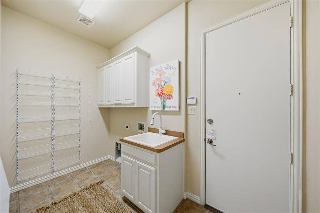 919 Panther Lane, Allen, TX 75013 919 Panther Lane, Allen, TX 75013