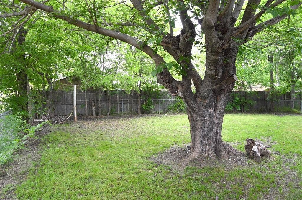 5729 Emerson Drive, Watauga, TX 76148