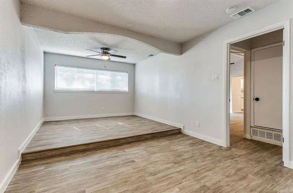 1606 Travis Street, Garland, TX 75042 1606 Travis Street, Garland, TX 75042