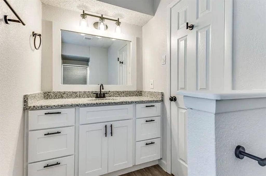 1606 Travis Street, Garland, TX 75042 1606 Travis Street, Garland, TX 75042