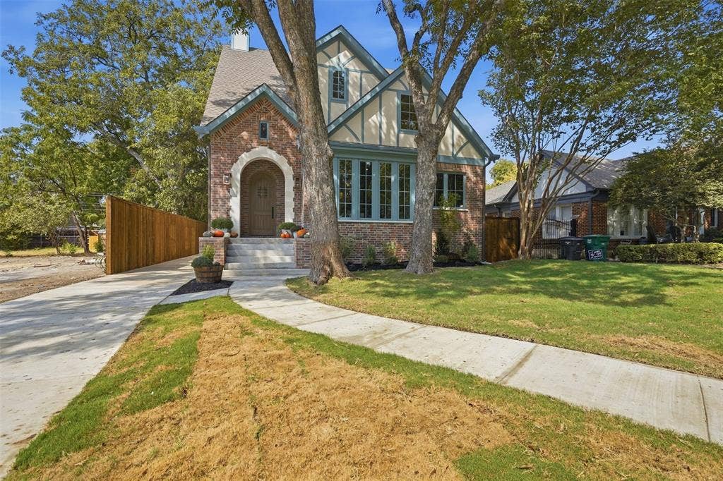 2212 Carleton Avenue, Fort Worth, TX 76107 2212 Carleton Avenue, Fort Worth, TX 76107