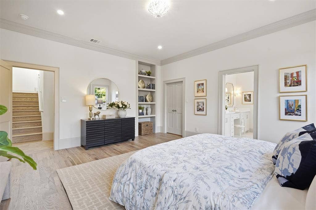 2212 Carleton Avenue, Fort Worth, TX 76107 2212 Carleton Avenue, Fort Worth, TX 76107