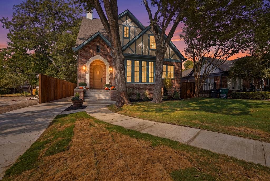 2212 Carleton Avenue, Fort Worth, TX 76107 2212 Carleton Avenue, Fort Worth, TX 76107