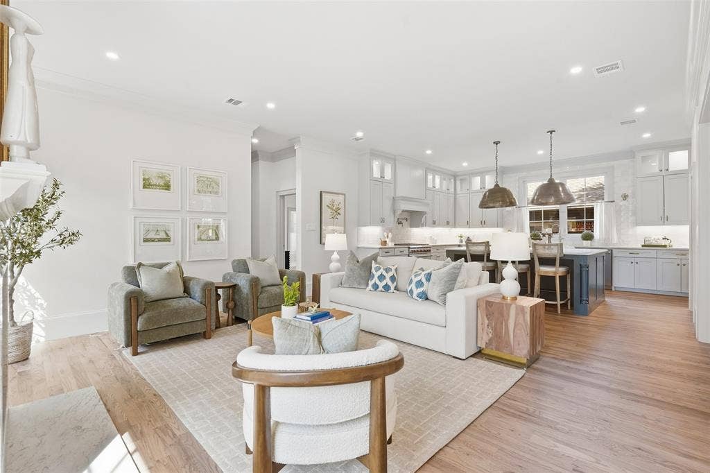 2212 Carleton Avenue, Fort Worth, TX 76107 2212 Carleton Avenue, Fort Worth, TX 76107
