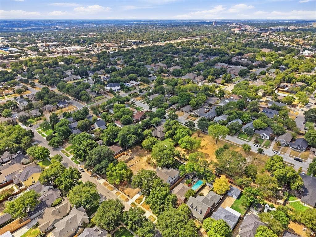 2212 Carleton Avenue, Fort Worth, TX 76107 2212 Carleton Avenue, Fort Worth, TX 76107