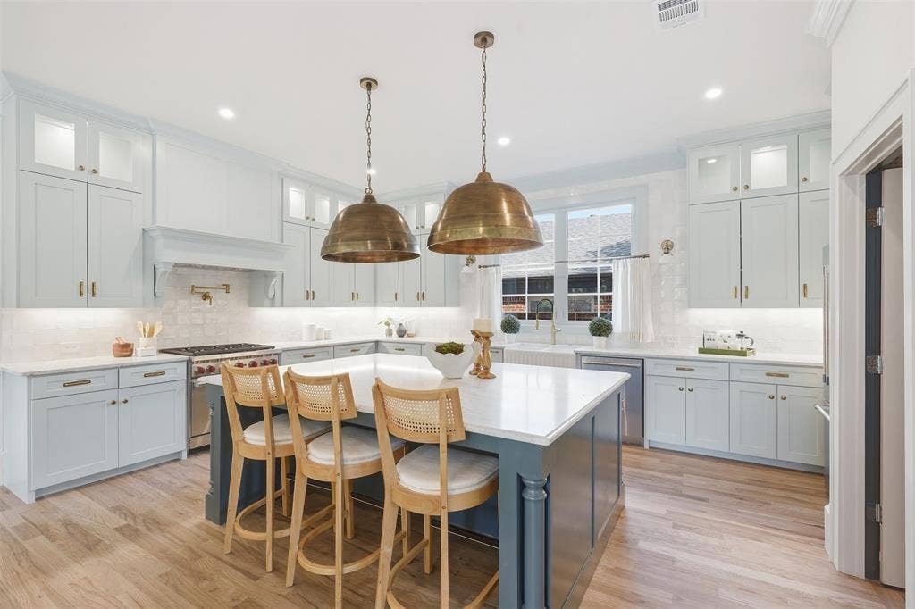 2212 Carleton Avenue, Fort Worth, TX 76107 2212 Carleton Avenue, Fort Worth, TX 76107