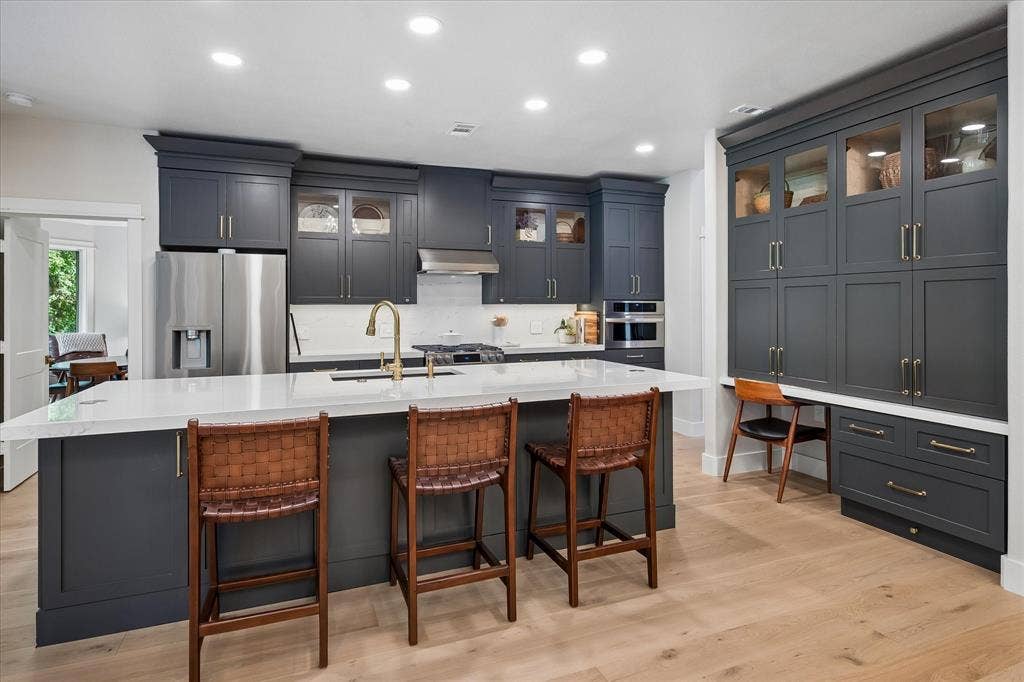 9758 Vinewood Drive, Dallas, TX 75228 9758 Vinewood Drive, Dallas, TX 75228