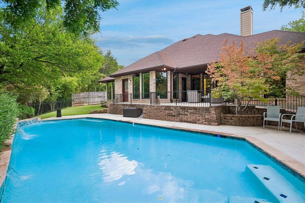 9758 Vinewood Drive, Dallas, TX 75228 9758 Vinewood Drive, Dallas, TX 75228