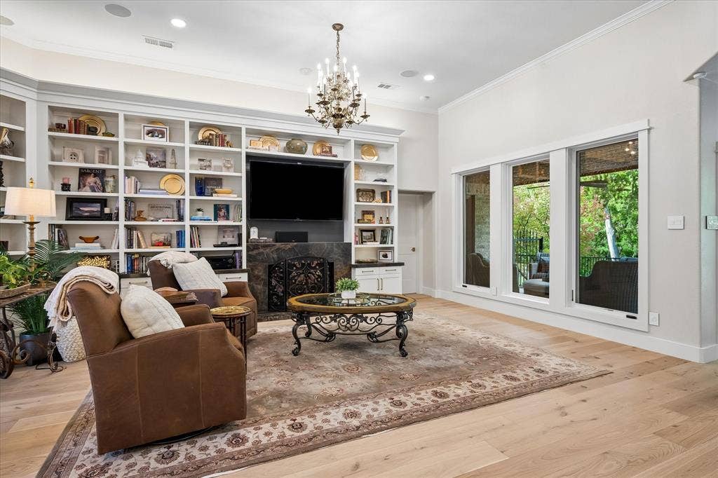 9758 Vinewood Drive, Dallas, TX 75228 9758 Vinewood Drive, Dallas, TX 75228
