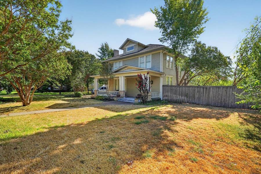 Property photo for 517 S Center Street, Forney, TX