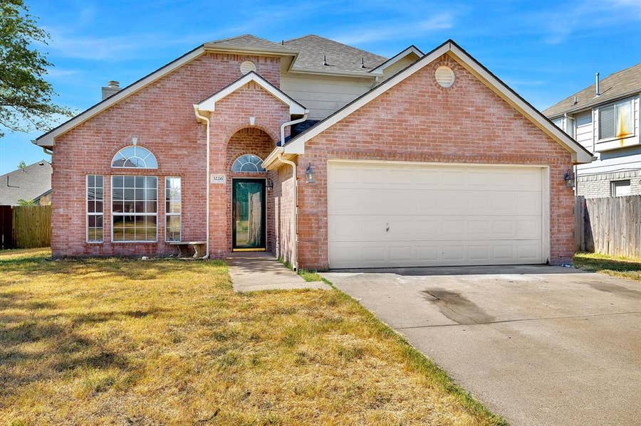 Property photo for 3226 Eagle Lane, Midlothian, TX