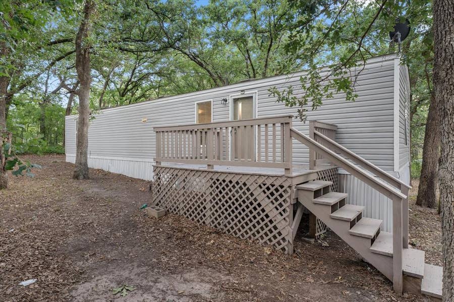 Property photo for 210 Ben Lacy Drive, Gun Barrel City, TX