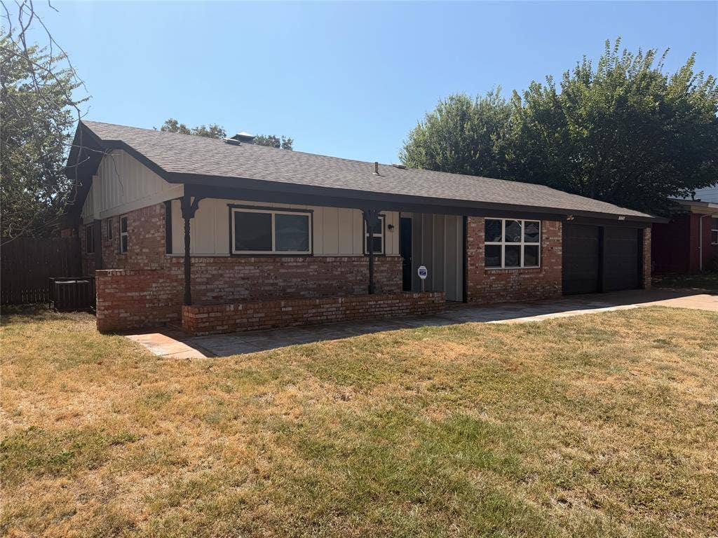 725 Willow Street, Hurst, TX 76053 725 Willow Street, Hurst, TX 76053