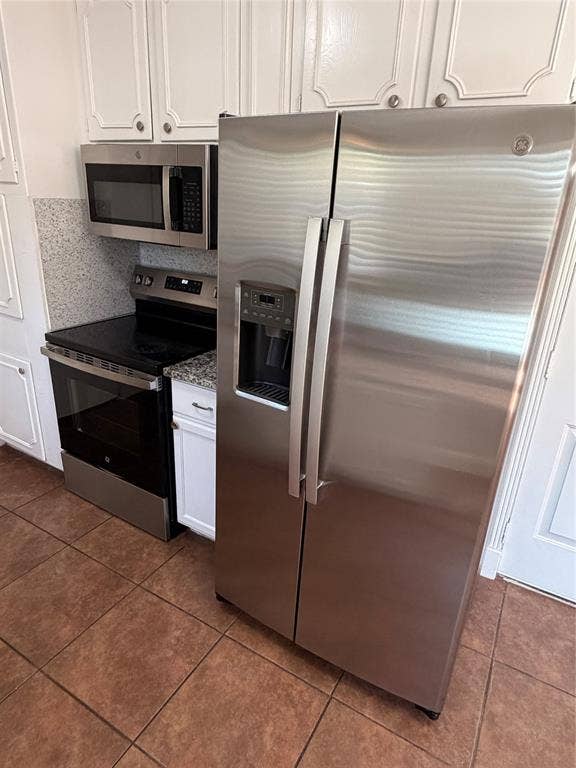 725 Willow Street, Hurst, TX 76053 725 Willow Street, Hurst, TX 76053
