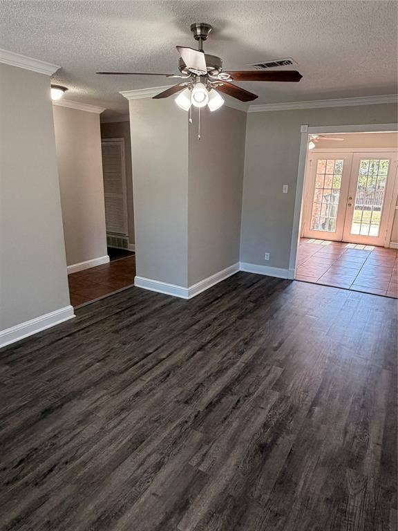 725 Willow Street, Hurst, TX 76053 725 Willow Street, Hurst, TX 76053