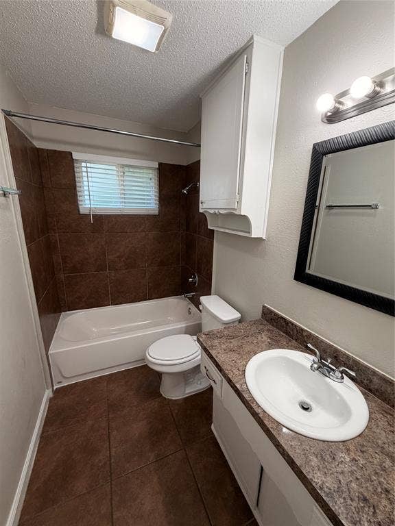 725 Willow Street, Hurst, TX 76053 725 Willow Street, Hurst, TX 76053