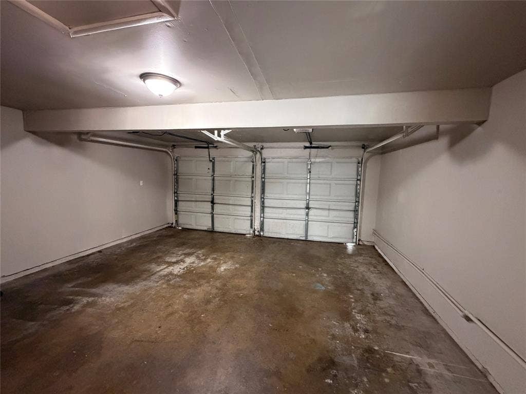 725 Willow Street, Hurst, TX 76053 725 Willow Street, Hurst, TX 76053