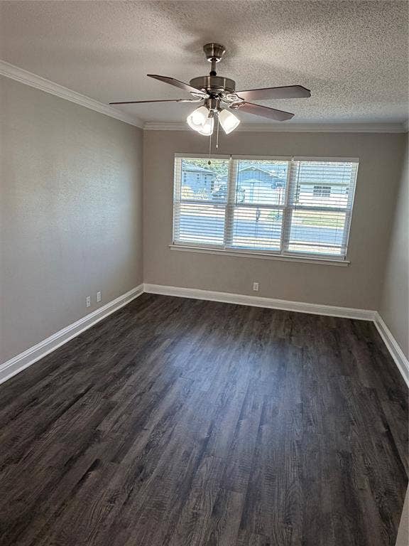 725 Willow Street, Hurst, TX 76053 725 Willow Street, Hurst, TX 76053