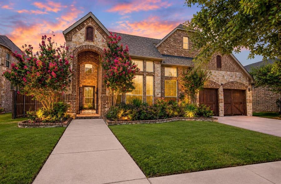 Property photo for 4009 Jasmine Fox Lane, Arlington, TX