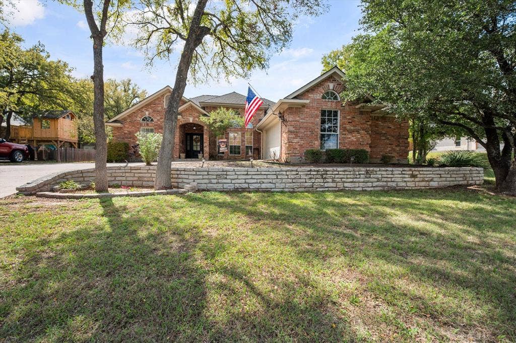 6511 Westover Drive, Granbury, TX 76049