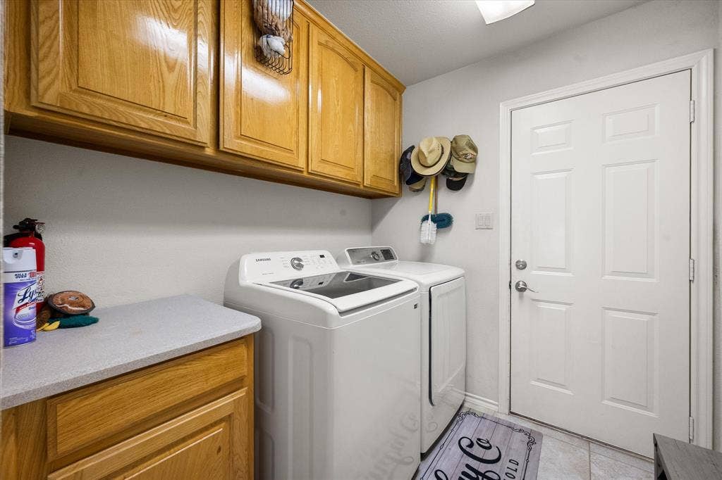 6511 Westover Drive, Granbury, TX 76049