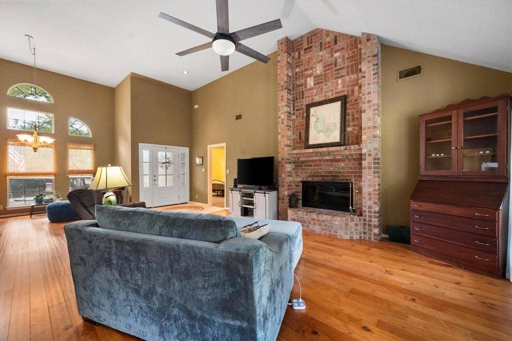 6511 Westover Drive, Granbury, TX 76049