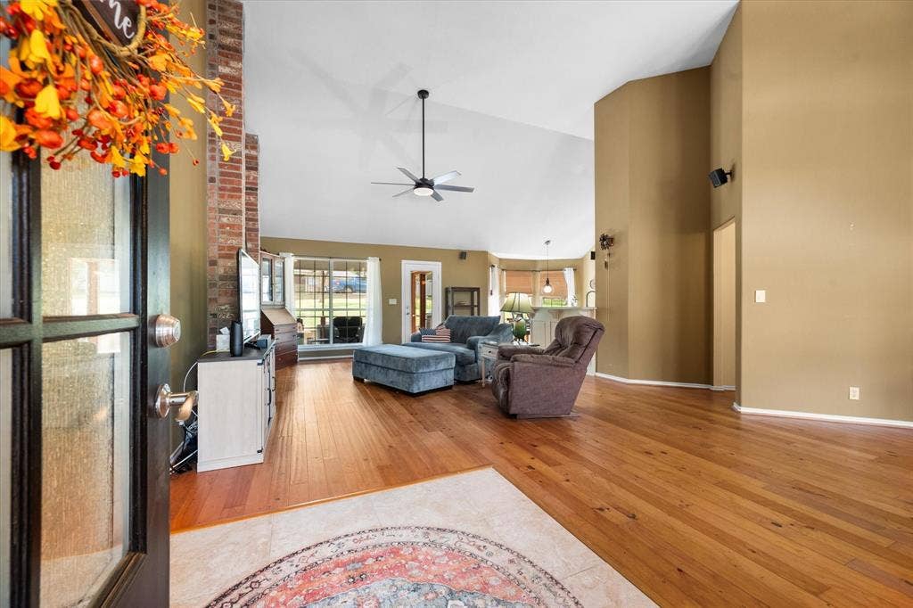 6511 Westover Drive, Granbury, TX 76049