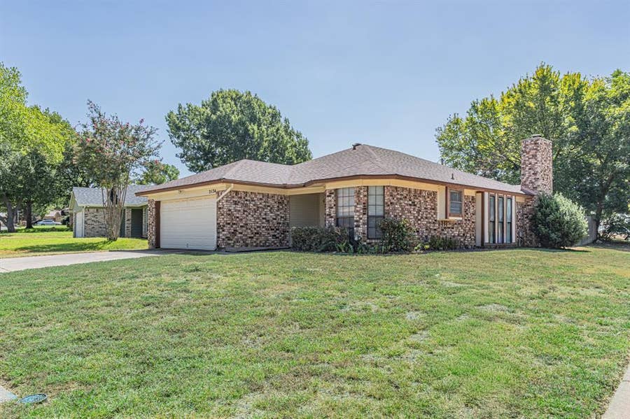 Property photo for 2134 Reverchon Drive, Arlington, TX