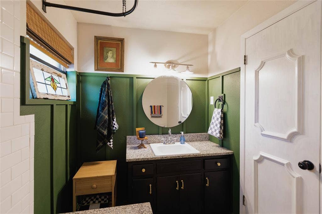 8812 Panther Drive, Woodway, TX 76712 8812 Panther Drive, Woodway, TX 76712
