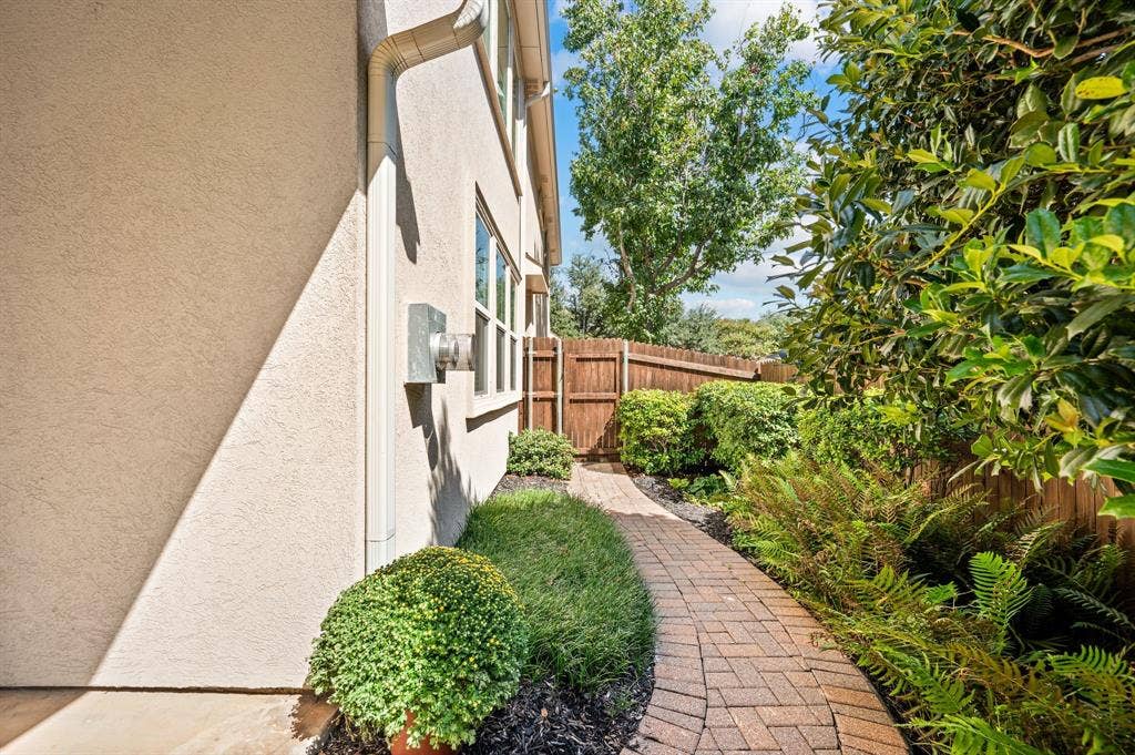 614 Rosemead Drive, Euless, TX 76039 614 Rosemead Drive, Euless, TX 76039