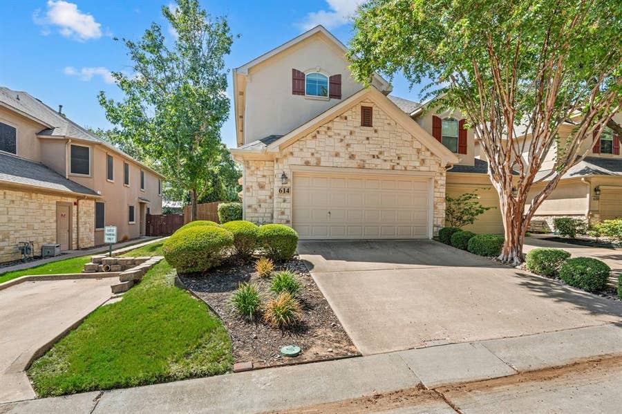 Property photo for 614 Rosemead Drive, Euless, TX