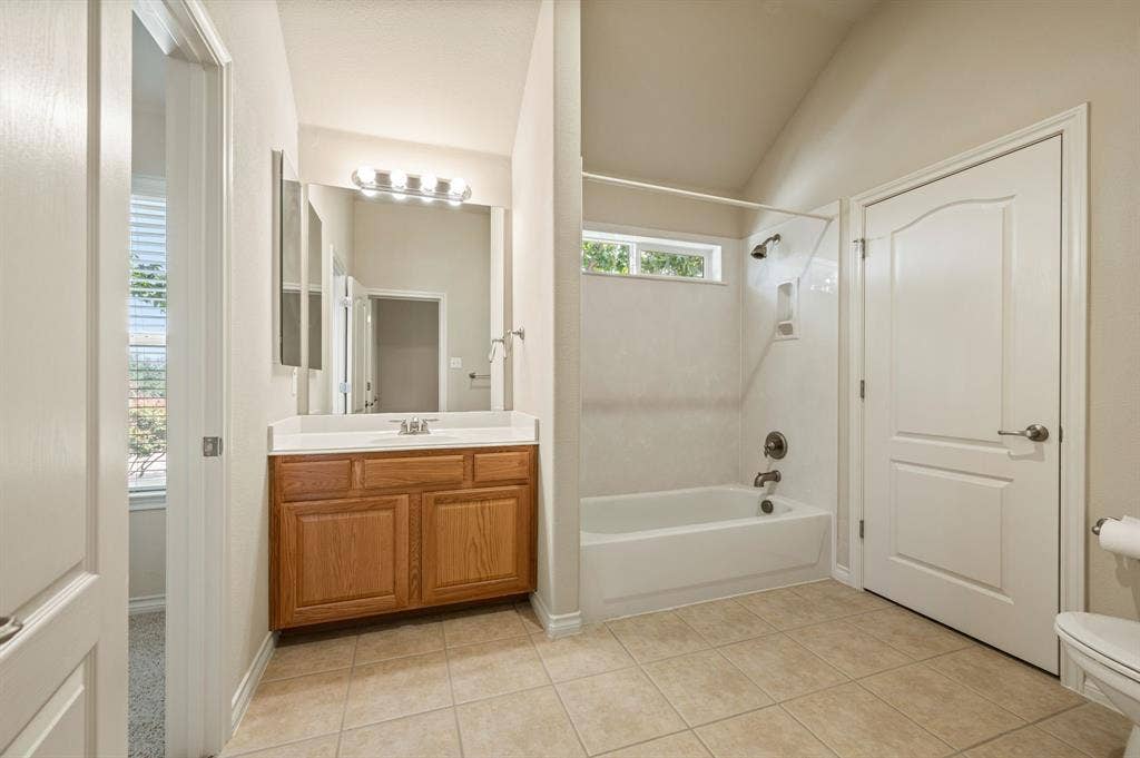 614 Rosemead Drive, Euless, TX 76039 614 Rosemead Drive, Euless, TX 76039