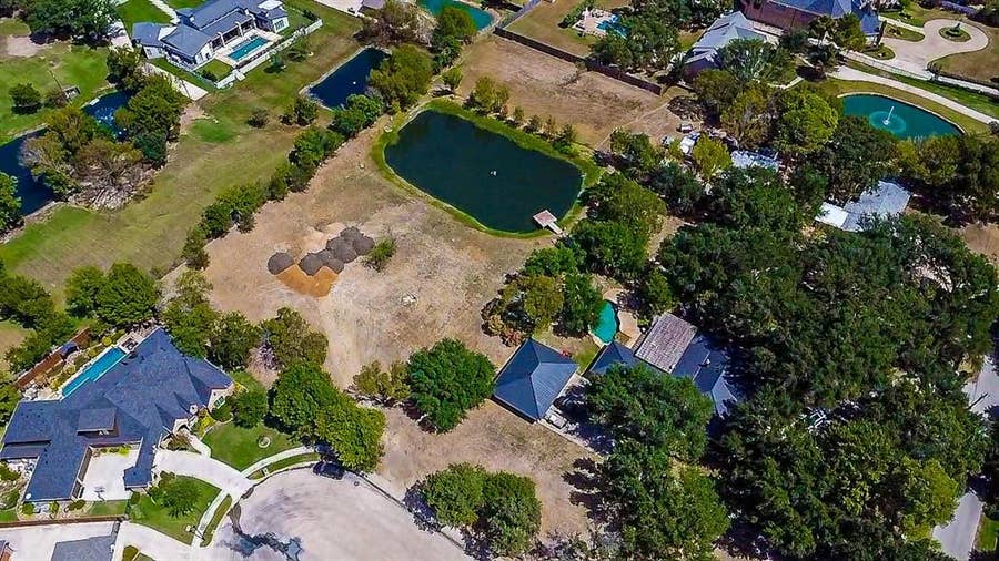 Property photo for 4813 Black Court, Colleyville, TX