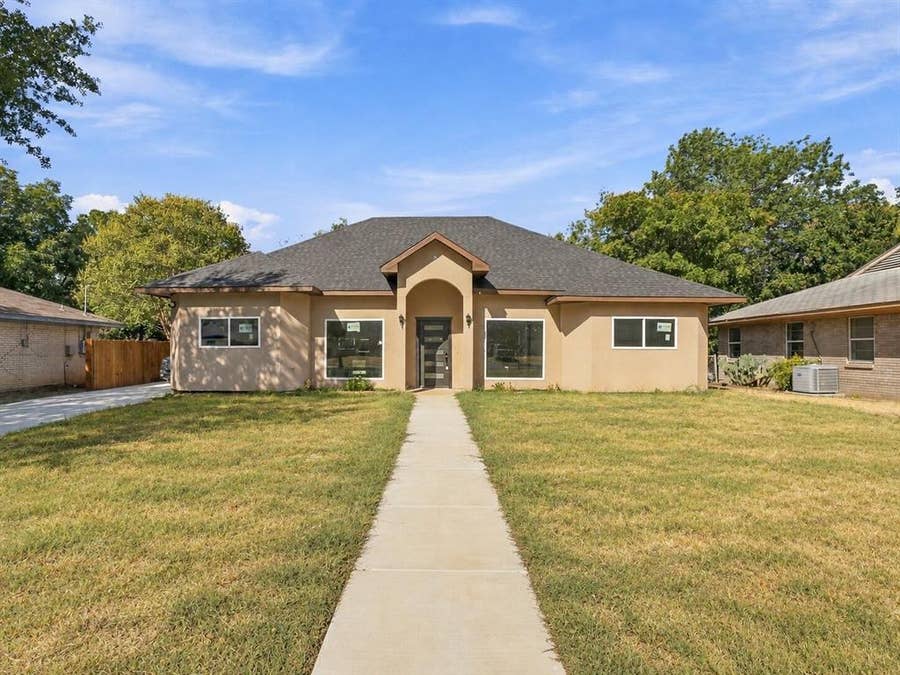 Property photo for 507 Staffordshire Drive, Irving, TX