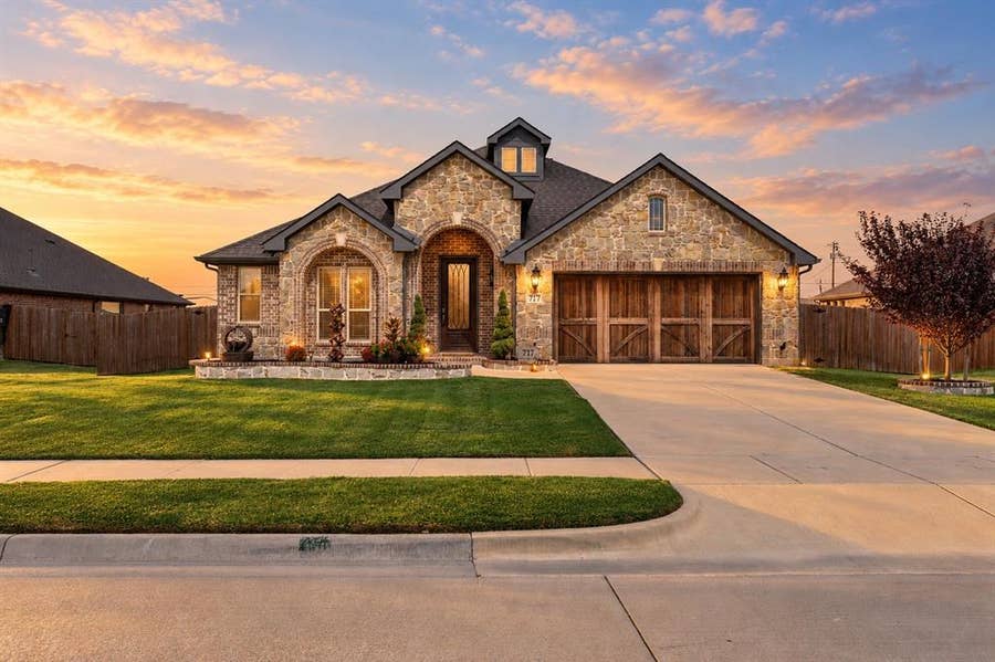 Property photo for 717 Truchas Avenue, Forney, TX