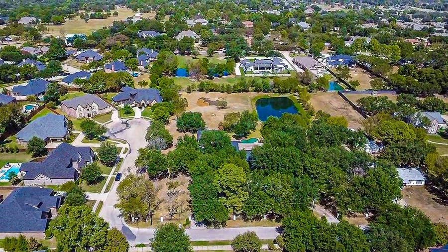 Property photo for 210 Black Drive, Colleyville, TX