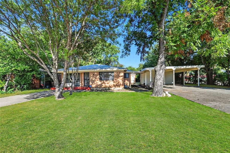 Property photo for 3512 Park Ridge Boulevard, Fort Worth, TX