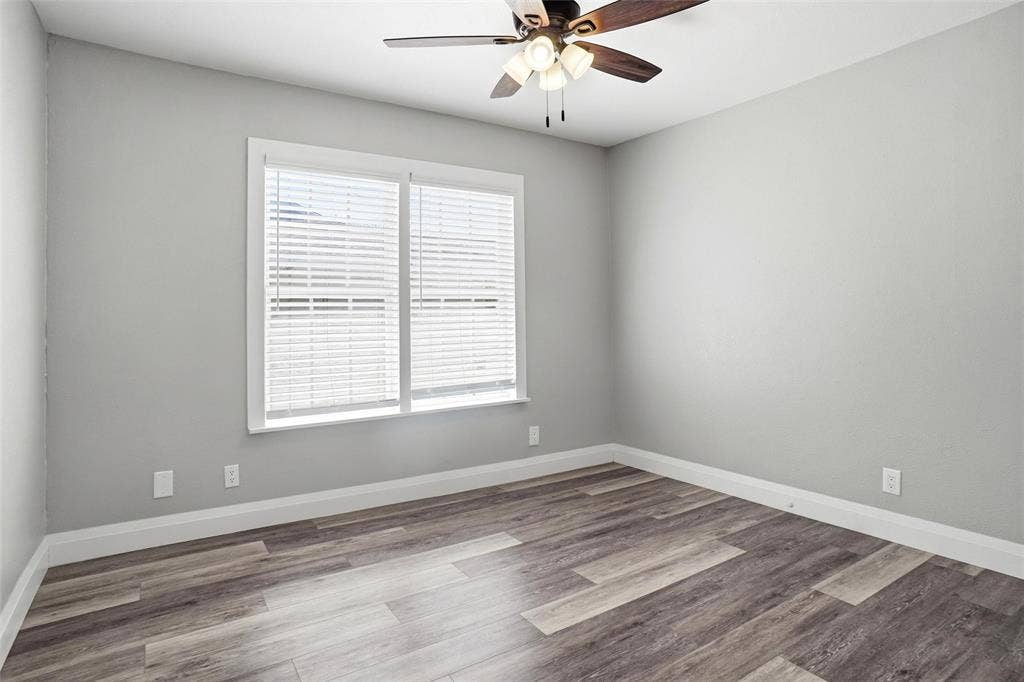 705 Vine Street, Euless, TX 76040 middle BR 2