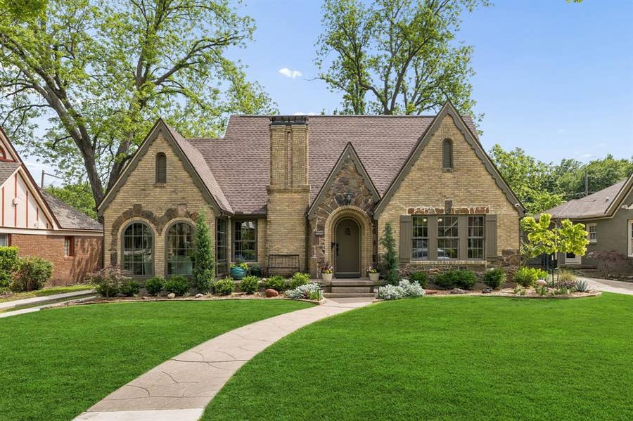 Property photo for 5526 Mercedes Avenue, Dallas, TX