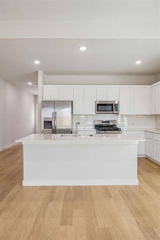 449 Hocking Hills Drive, Waxahachie, TX 75165 Kitchen in the Stanley II home plan by Trophy Signature Homes – REPRESENTATIVE PHOTO
