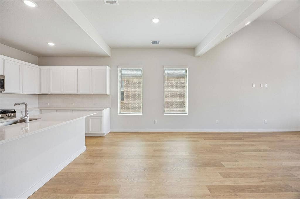 449 Hocking Hills Drive, Waxahachie, TX 75165 Dining Room in the Stanley II home plan by Trophy Signature Homes – REPRESENTATIVE PHOTO